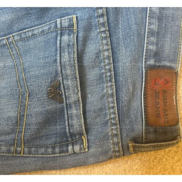 Armani Jeans Boyfriend Cut 30 Waist, 26 Inseam - Picture 8 of 9